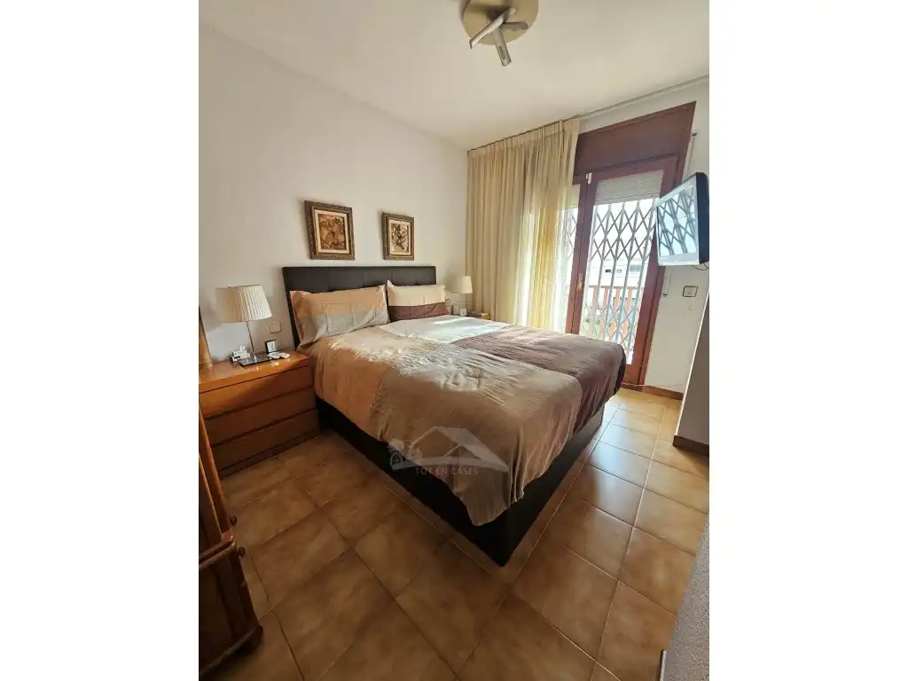 Dormitori de Casa o xalet en venda en Cunit amb Aire condicionat i Jardí privat