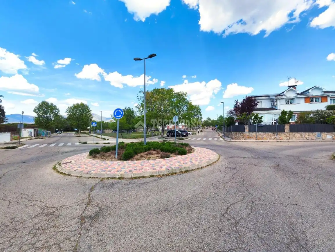 Detached homes for sale in Moralzarzal  with Heating, Terrace and Community pool