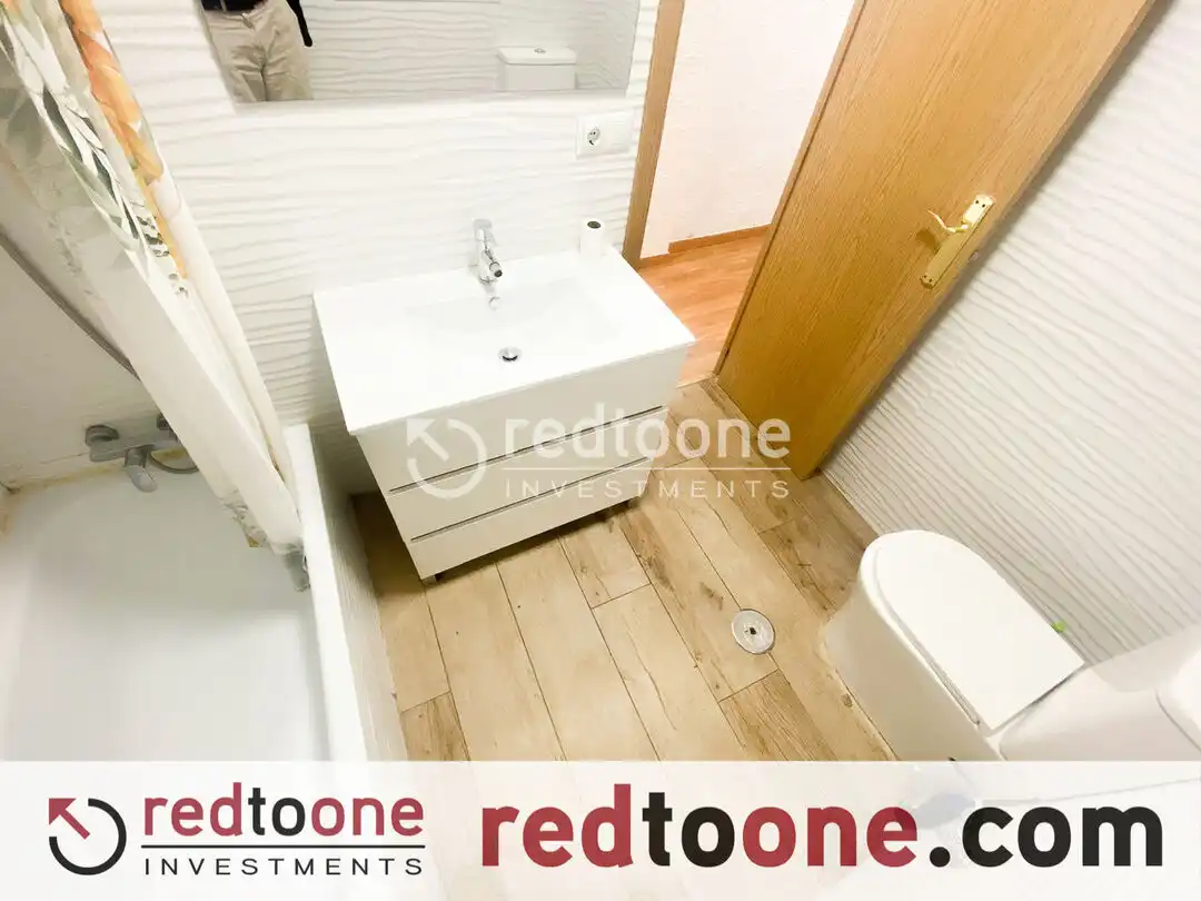 Baño de Piso en venta en Alicante / Alacant con Terraza