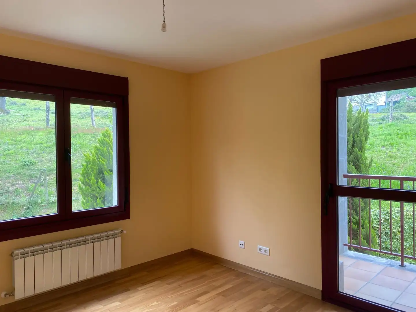 Dormitori de Casa o xalet en venda en Cangas de Onís amb Calefacció i Traster
