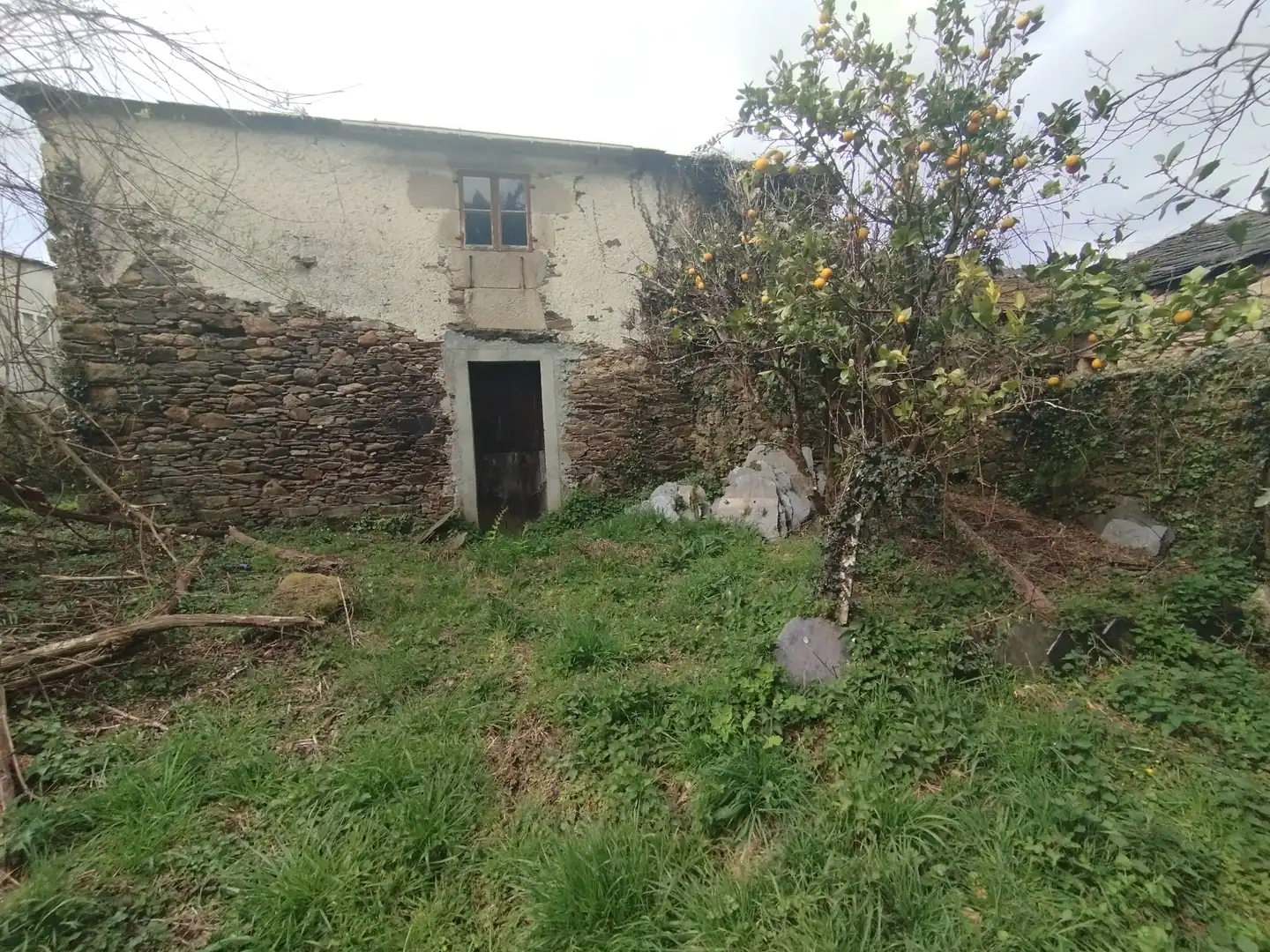 Country house with garden for sale in Ourol, imagen 3