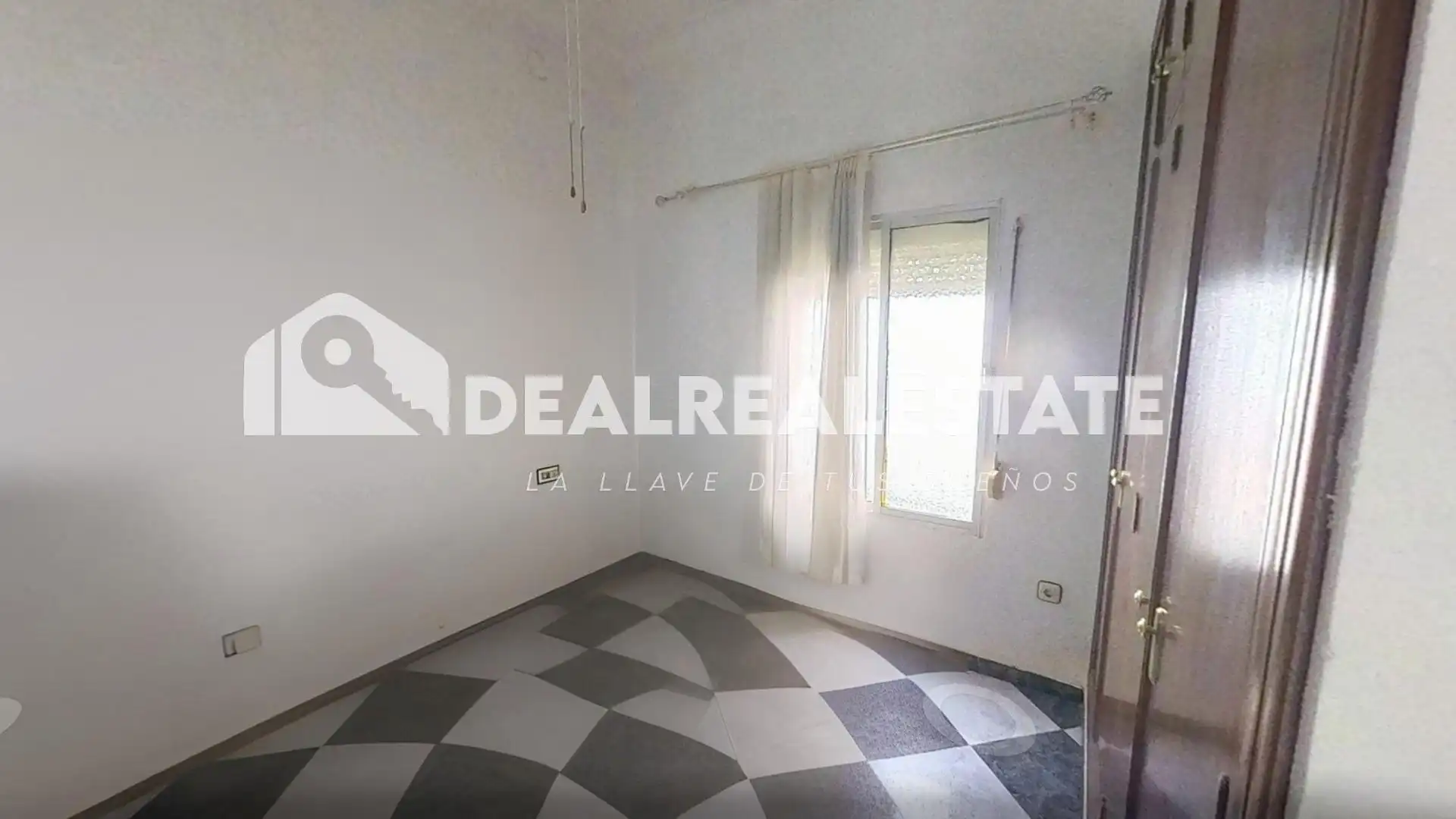 Bedroom of Houses for sale in Brenes  with Air Conditioner, Terrace and Storage room