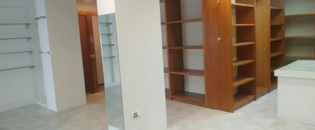 Local comercial en venda a Avenida Virgen Milagrosa, imagen 5