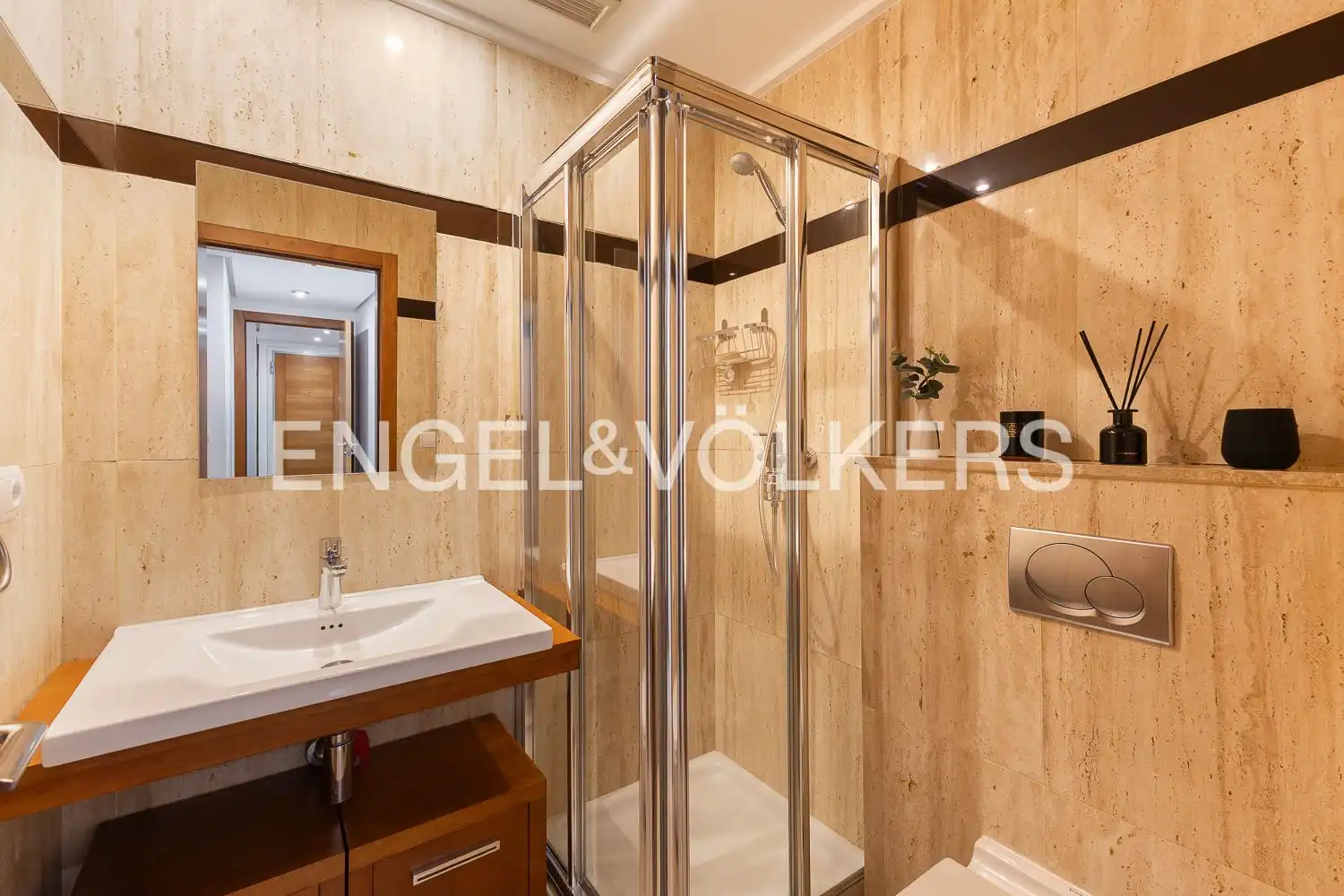 Baño de Dúplex en venta en Valencia con Aire acondicionado, Calefacción y Jardín privado