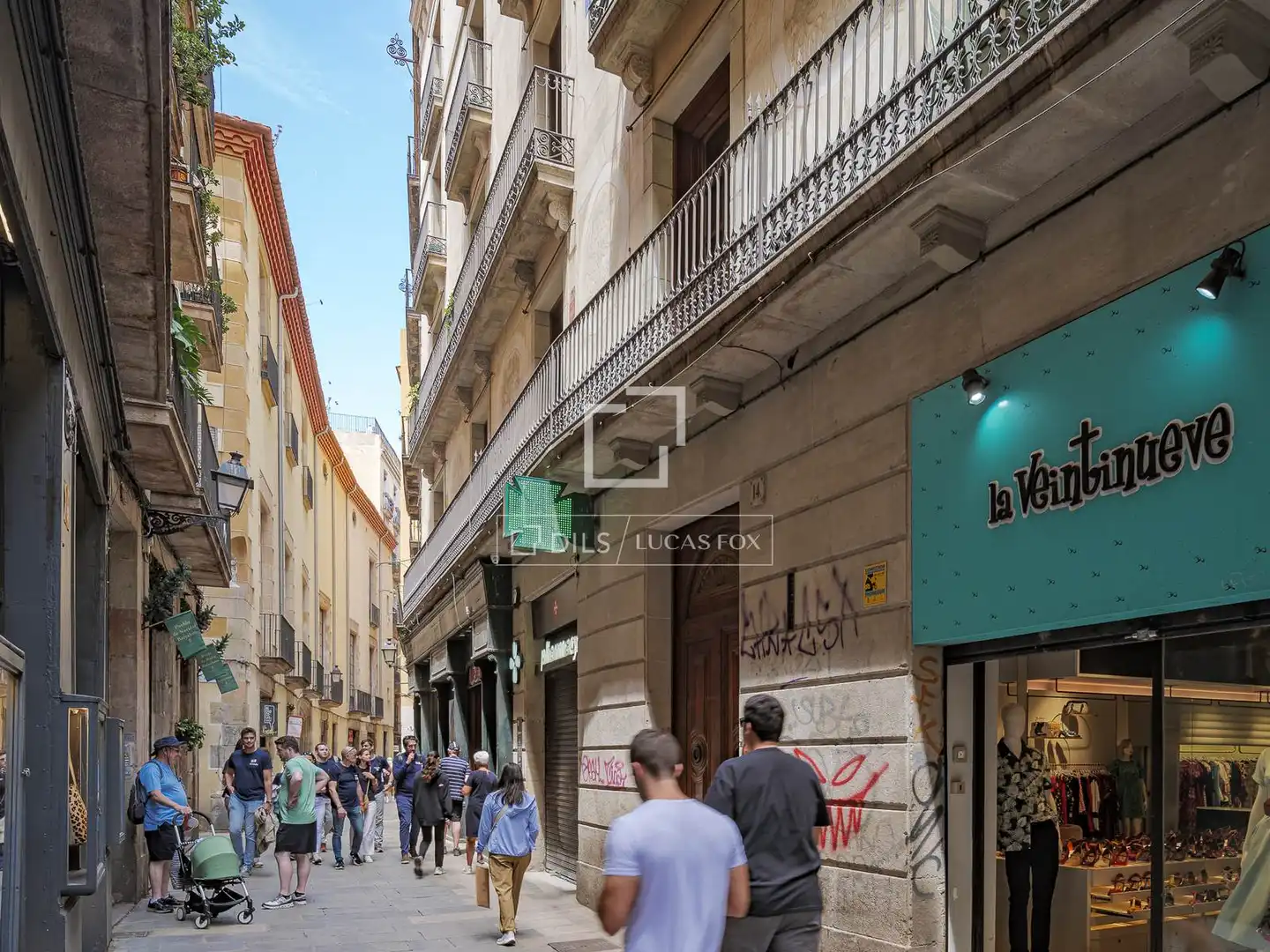 Vista exterior de Pis en venda en Barcelona amb Aire condicionat, Terrassa i Moblat