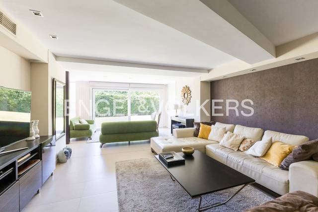 Casa-chalet en Venta en Encinar de los Reyes