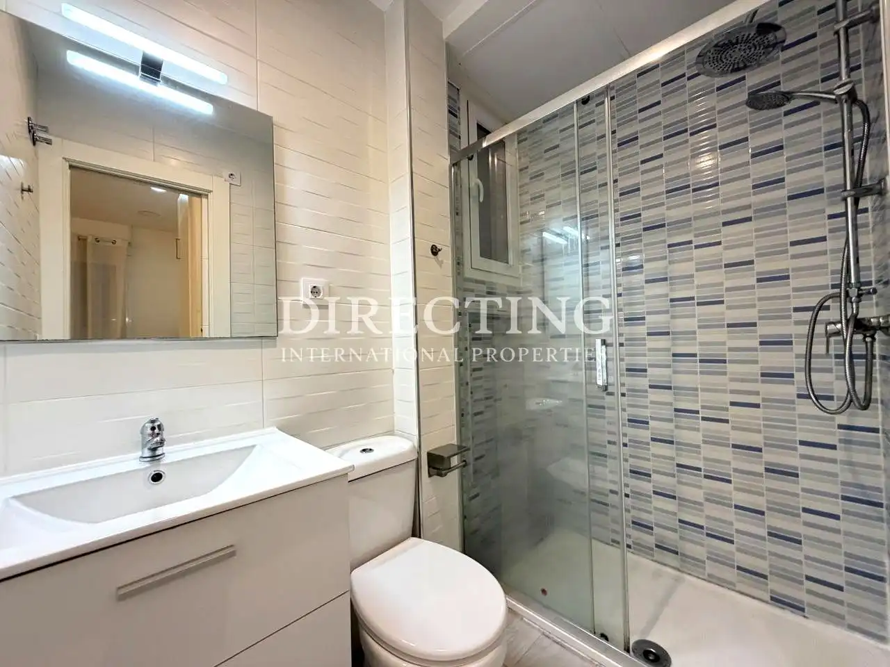 Baño de Piso en venta en Madrid con Calefacción