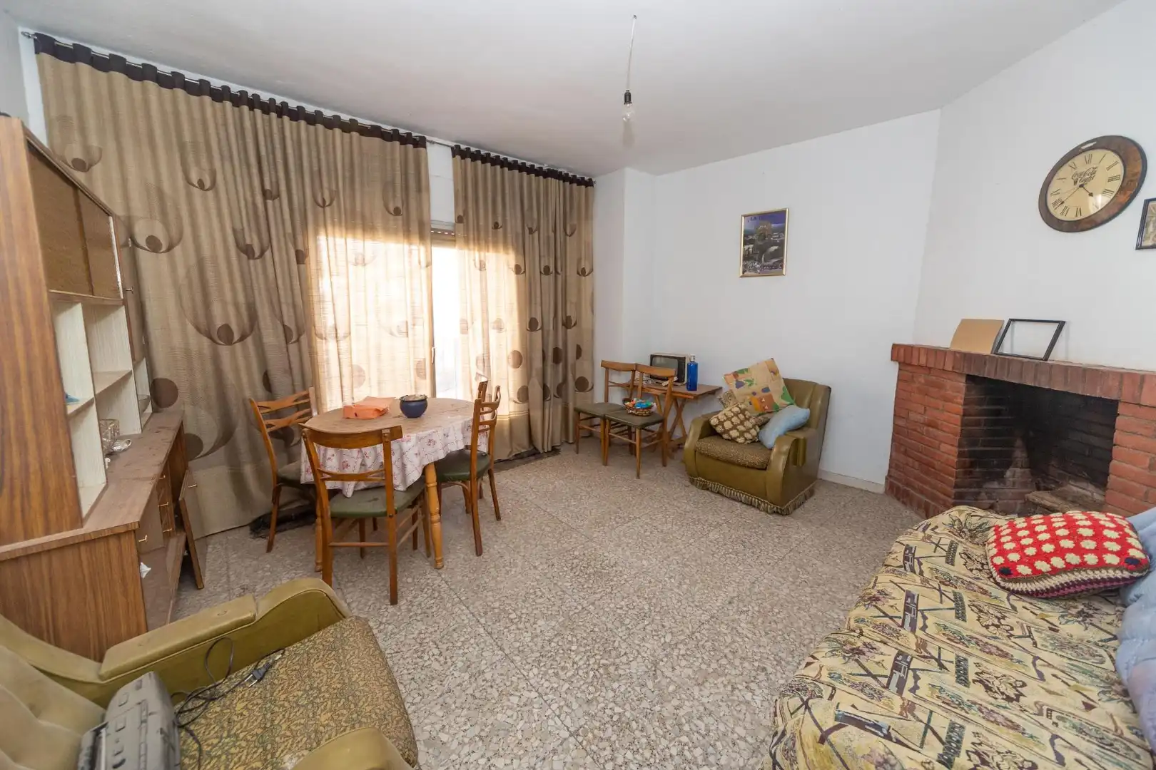Sala d'estar de Casa adosada en venda en Jérez del Marquesado