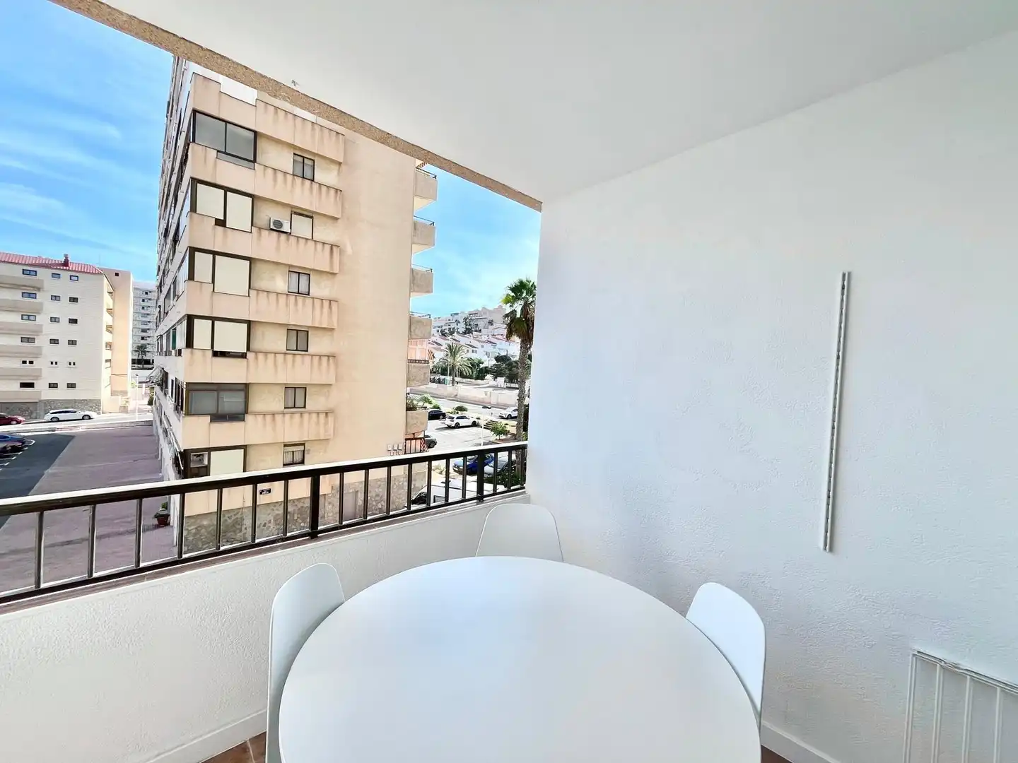 Terrassa de Apartament de lloguer en Torrevieja amb Calefacció, Moblat i Rentadora