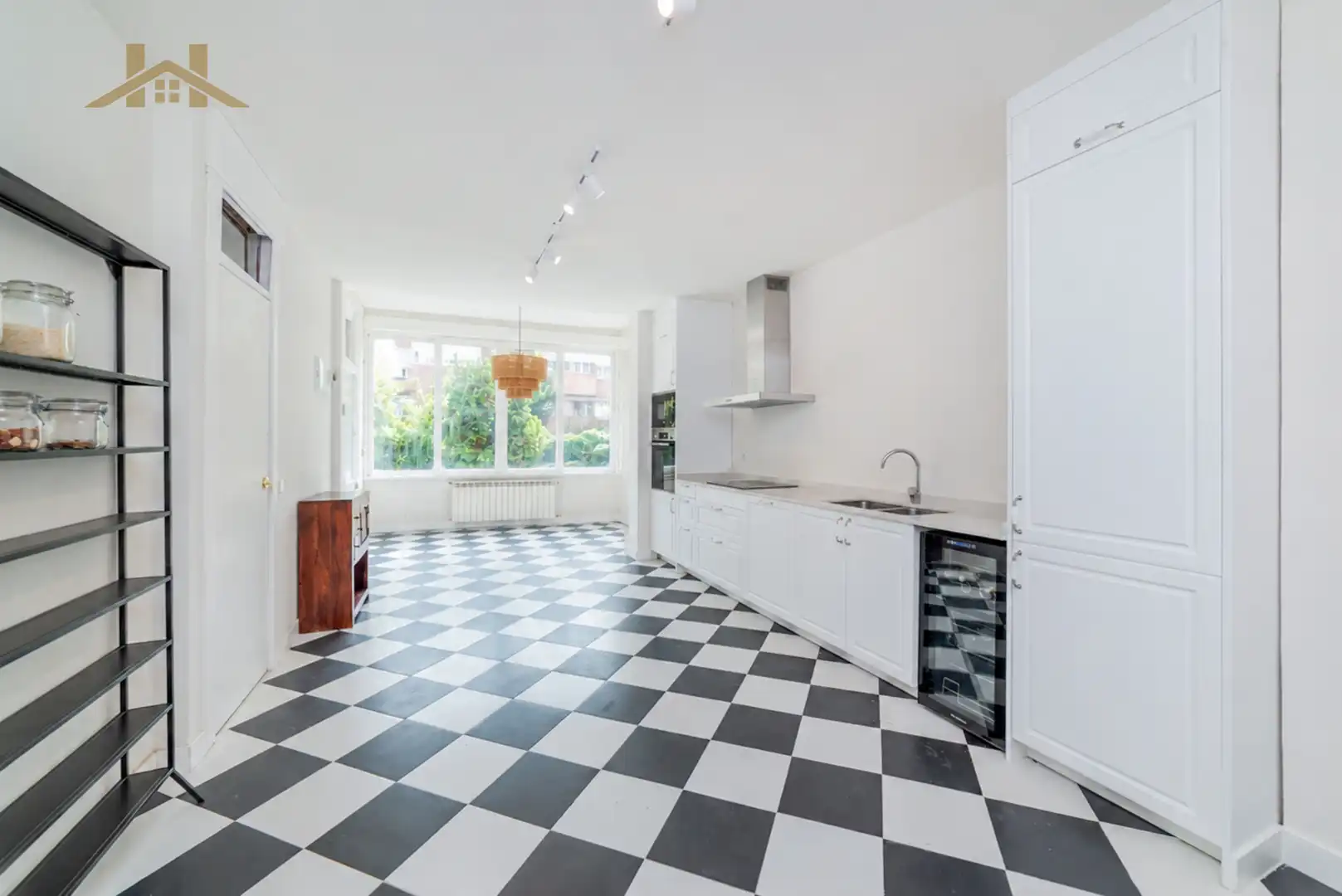 Cocina de Casa adosada en venta en Las Rozas de Madrid con Aire acondicionado, Calefacción y Jardín privado