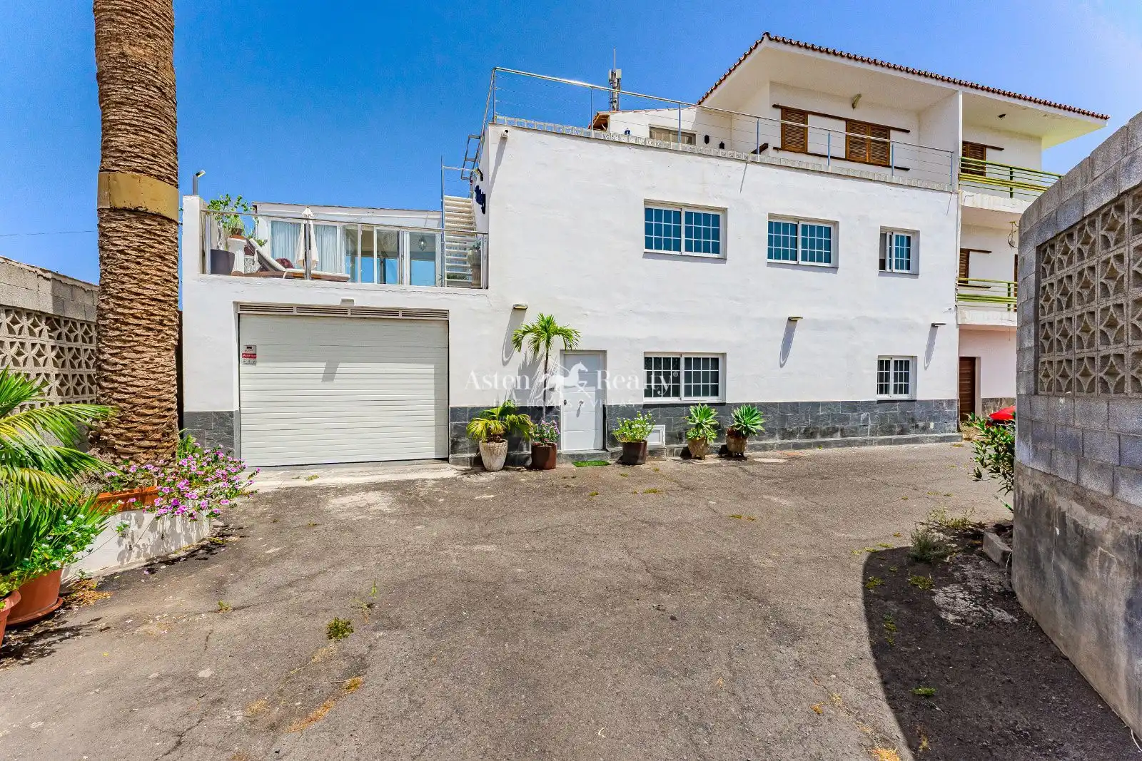 Vista exterior de Terreno en venta en Santiago del Teide