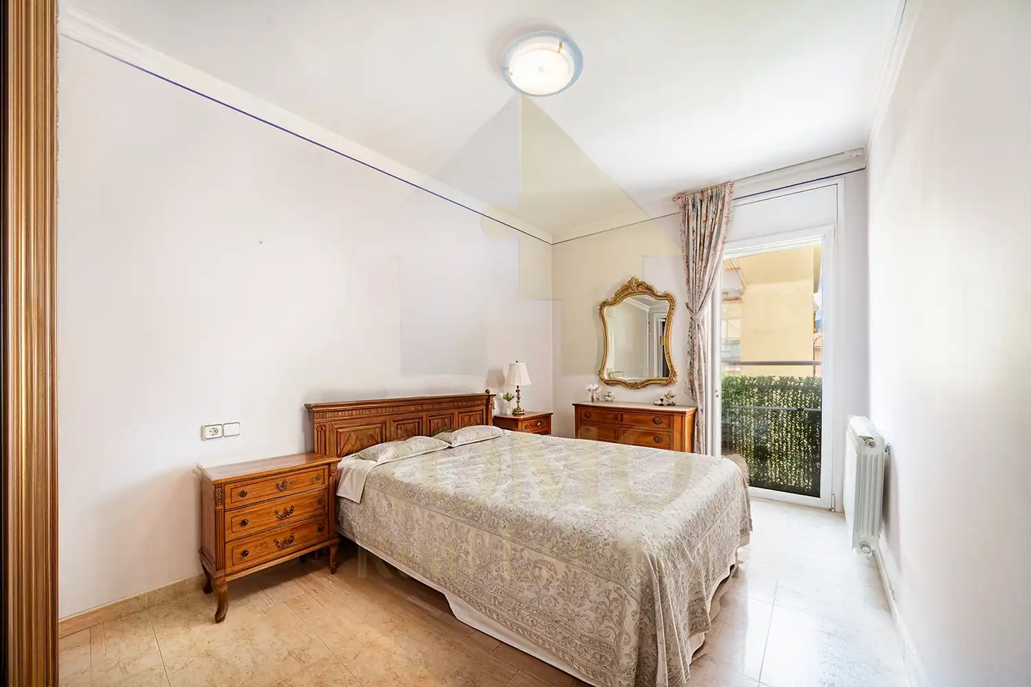 Habitación de Casa adosada en venta en Caldes de Montbui con Calefacción y Balcón