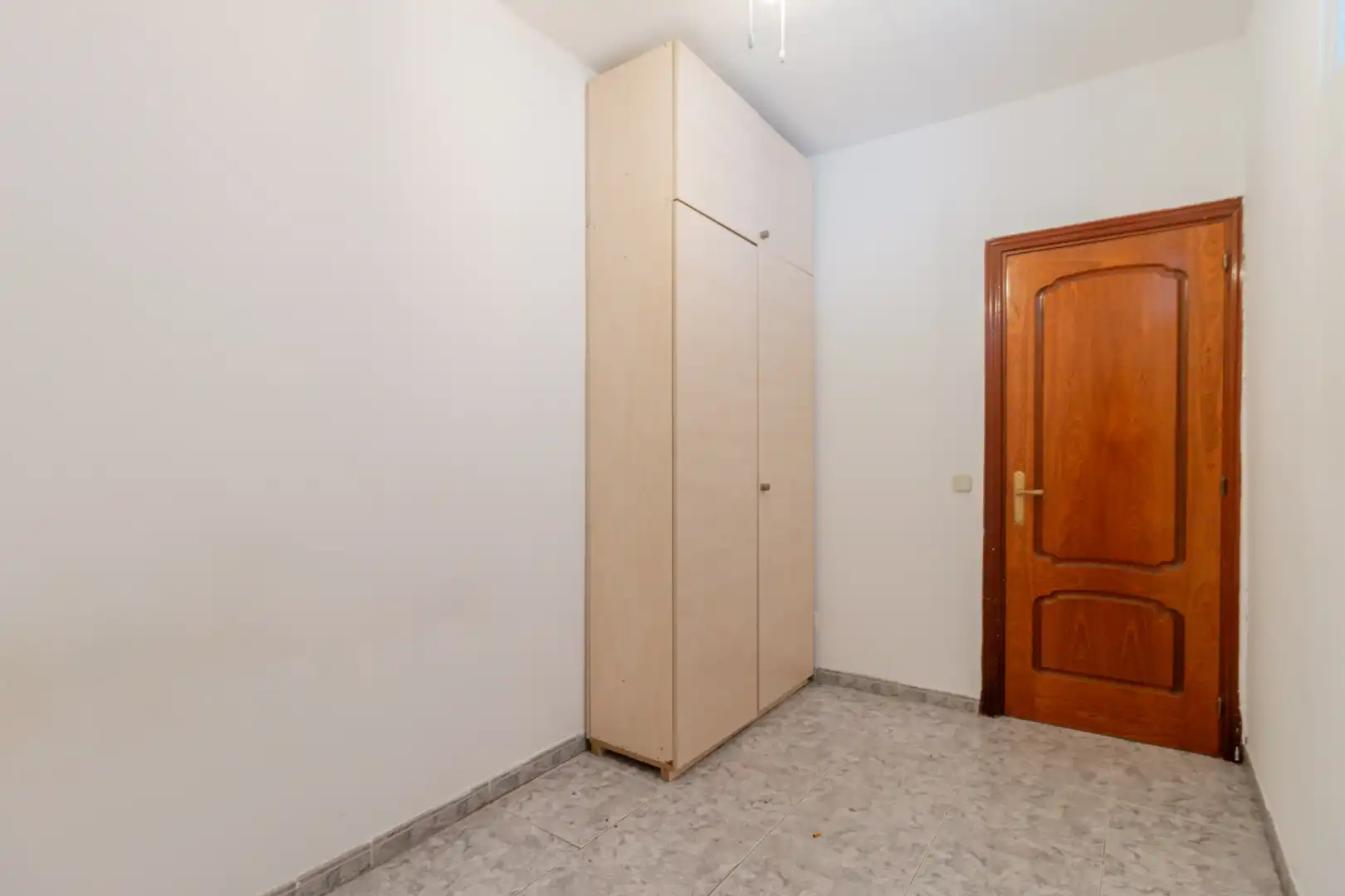 Habitación de Piso en venta en Madrid con Horno y Lavadora