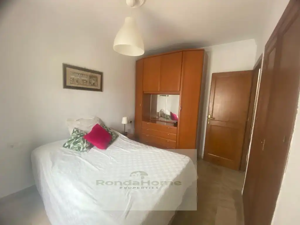 Houses for rent in Avenida Golondrinas, Atalaya - Isdabe