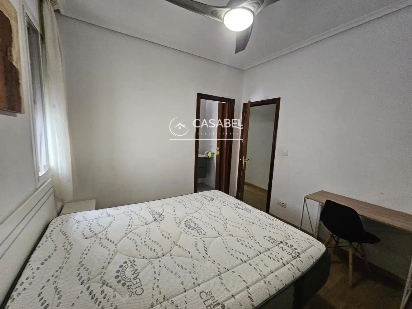Schlafzimmer von Wohnung zur Miete in Córdoba mit Terrasse und Möbliert