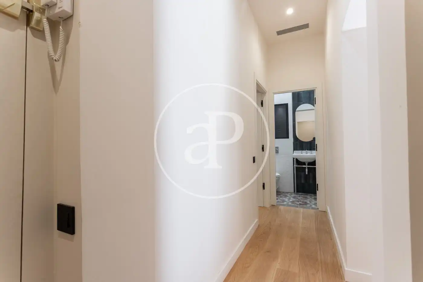Piso en venta en Barcelona con Aire acondicionado, Calefacción y Balcón