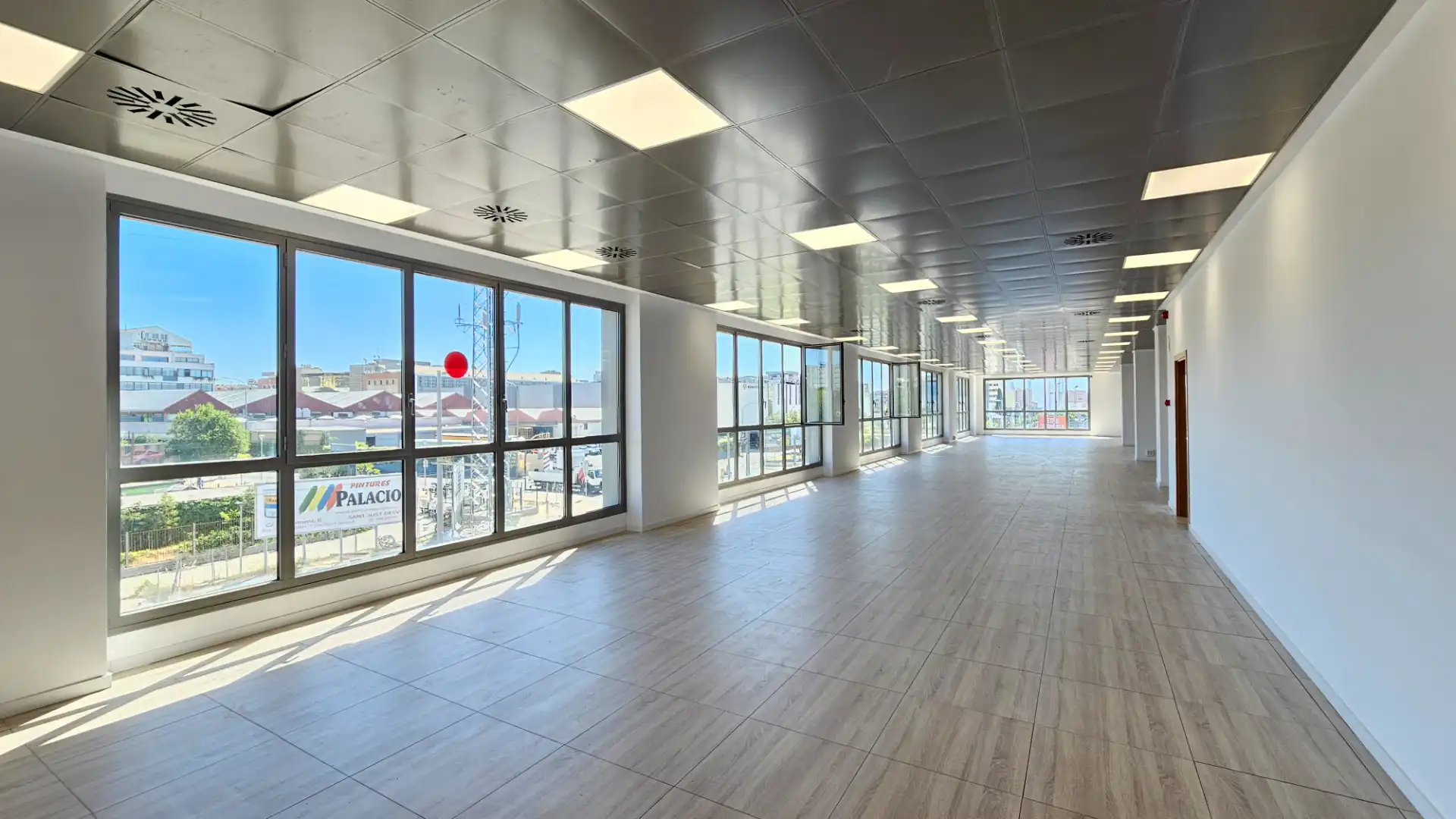 Büro zur Miete in Sant Joan Despí mit Klimaanlage und Alarm