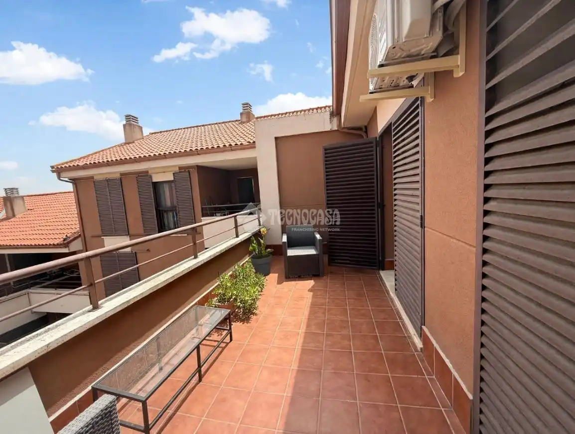 Terraza de Piso en venta en Ontígola con Aire acondicionado, Calefacción y Terraza