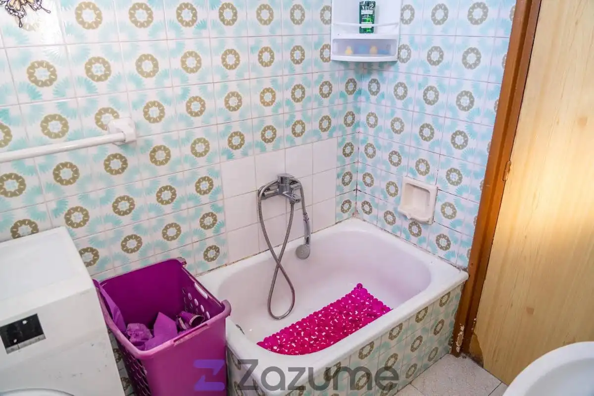 Bathroom of Flat for rent in Langreo  with Heating, Furnished and Oven