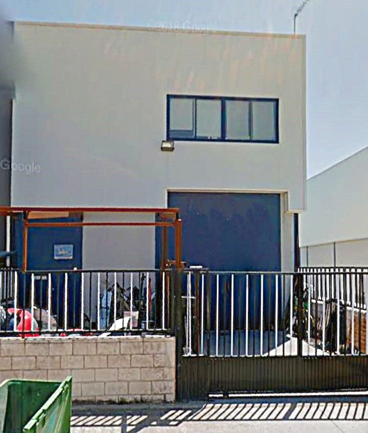 Vista exterior de Nau industrial en venda en Aranjuez amb Alarma