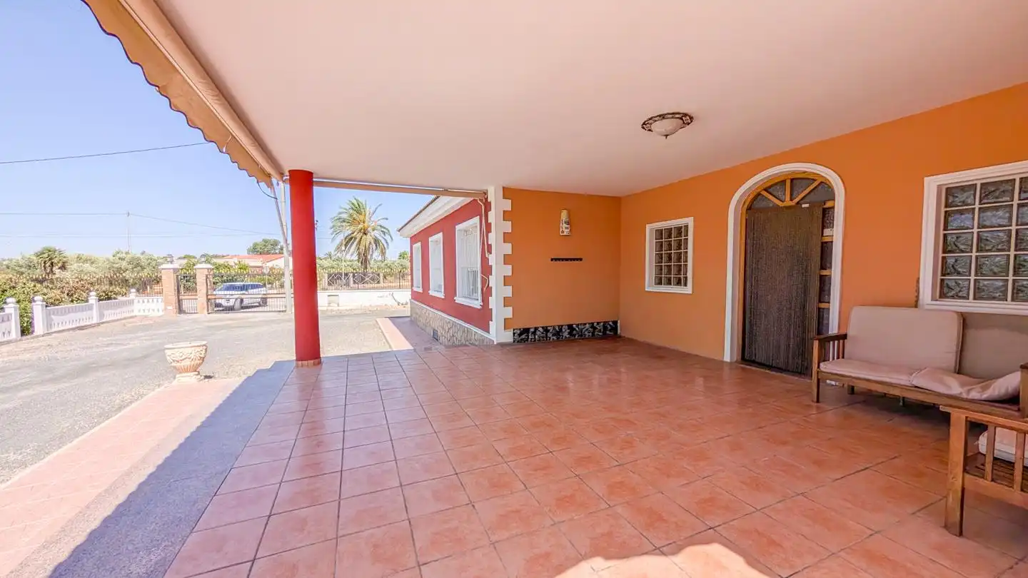 Casa o xalet en venda en Elche / Elx amb Aire condicionat, Jardí privat i Terrassa