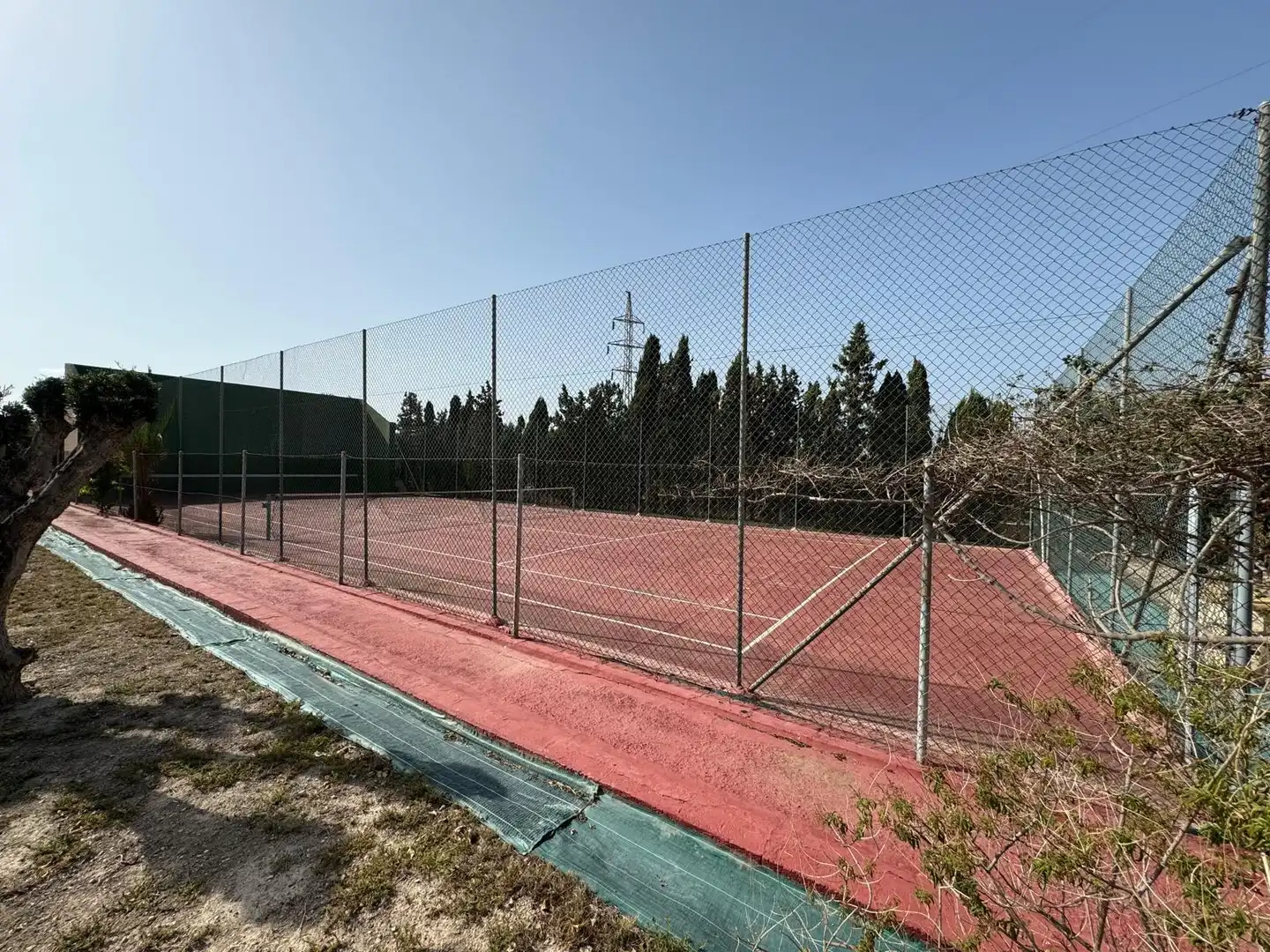 Vista exterior de Casa o xalet en venda en Alicante / Alacant amb Calefacció, Jardí privat i Terrassa