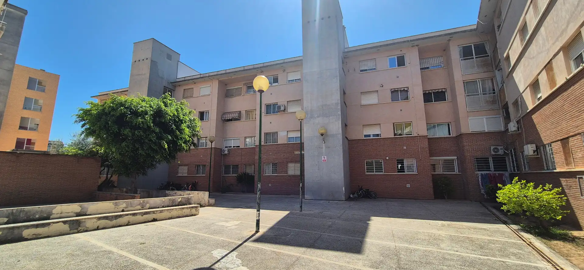 Vista exterior de Pis en venda en Gandia amb Balcó, Internet i Alarma