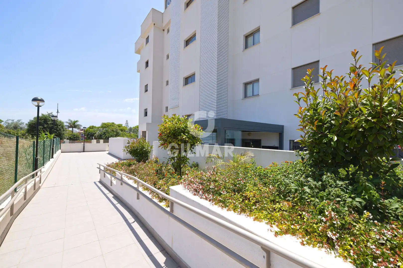 Vista exterior de Piso en venta en Torremolinos con Calefacción, Jardín privado y Trastero