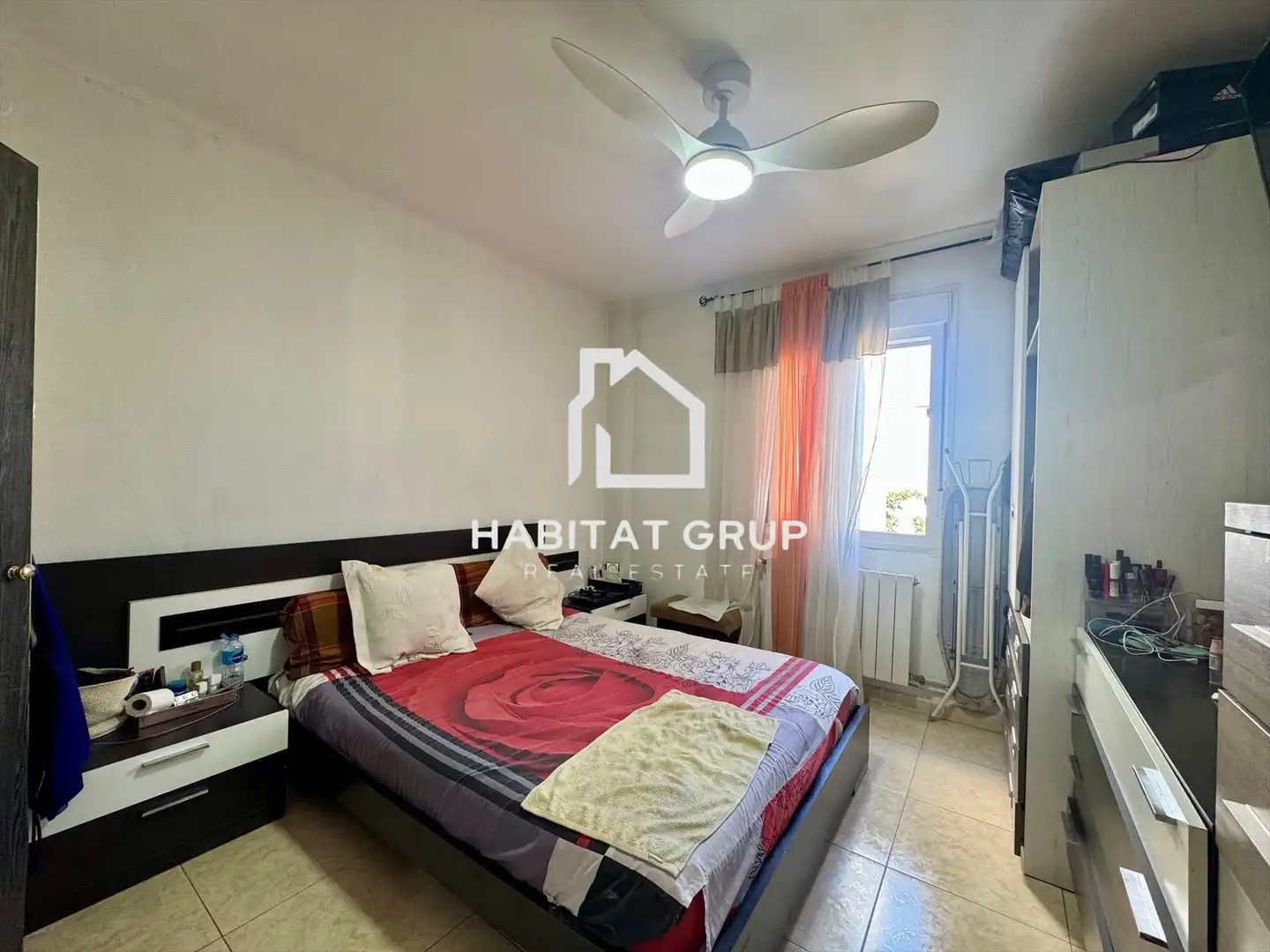 Bedroom of Flat for sale in Girona  with Heating and Terrace