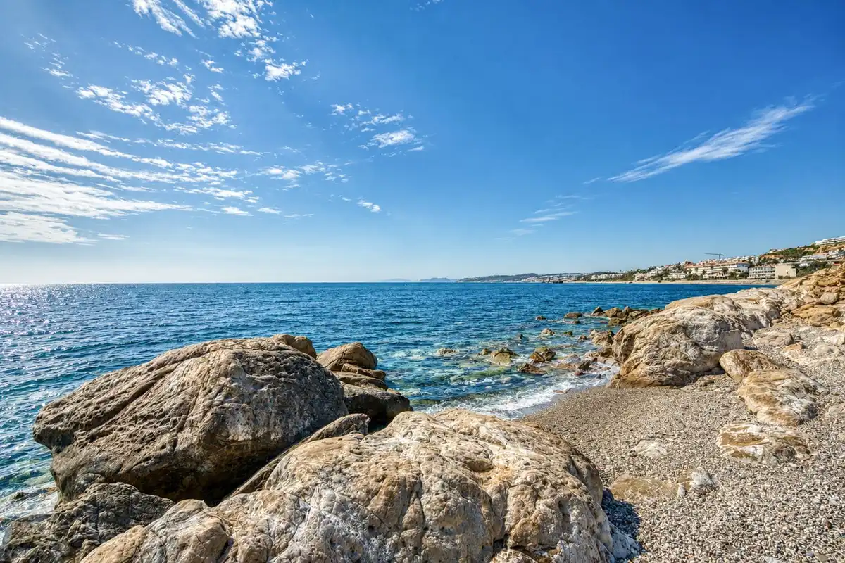 Vista exterior de Casa adosada en venta en Estepona con Aire acondicionado, Jardín privado y Terraza