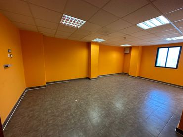 Local comercial en venda a Calle Curtidores 5