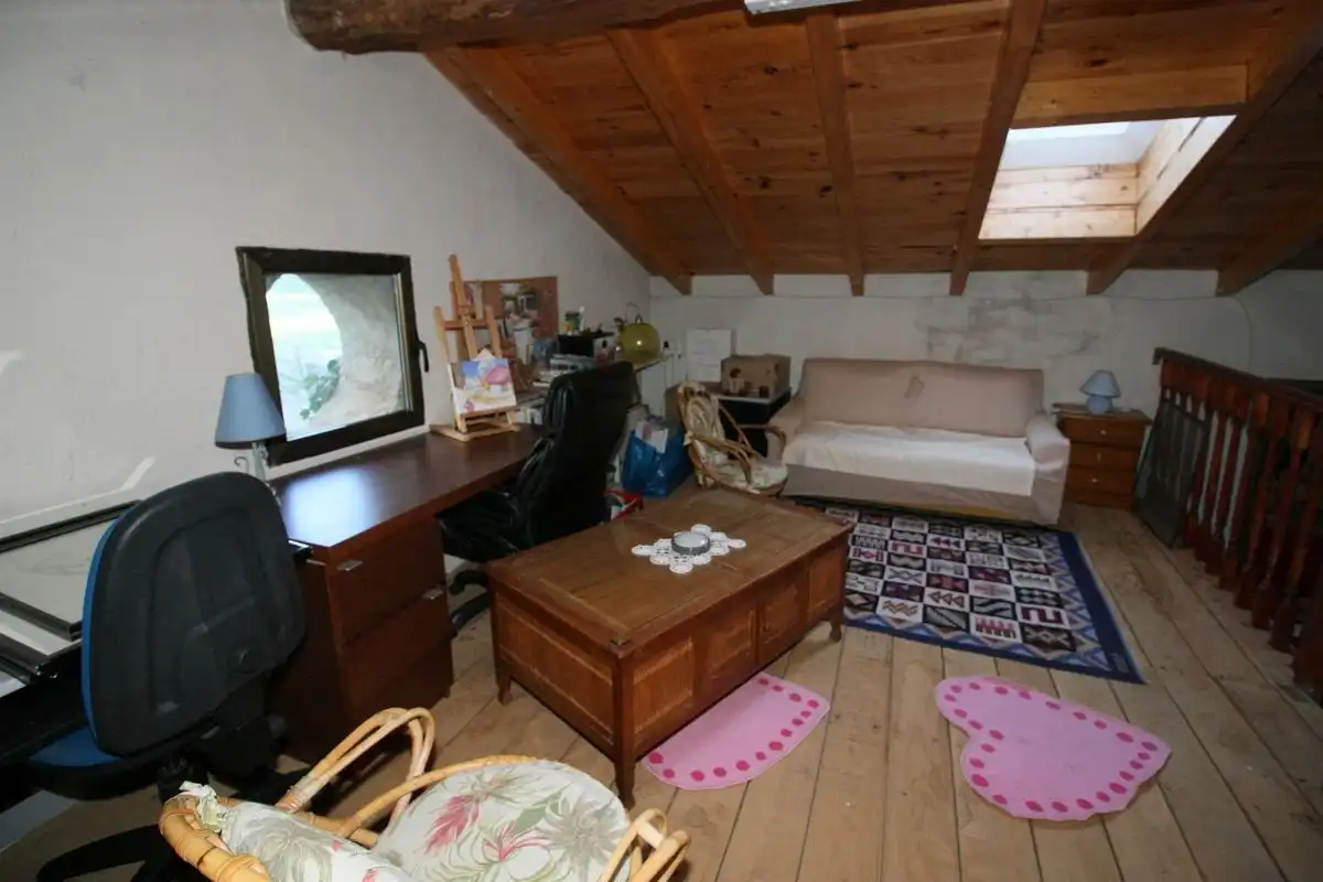 Sala d'estar de Finca rústica en venda en Santa Cruz del Valle amb Internet
