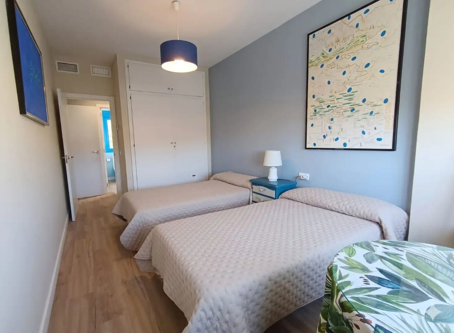 Habitación de Piso de alquiler en Almería con Aire acondicionado y Amueblado