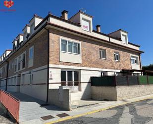 Exterior view of Flat for sale in Hontanares de Eresma  with Balcony