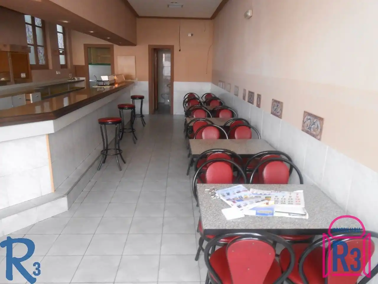 Local comercial en venda a Torriano