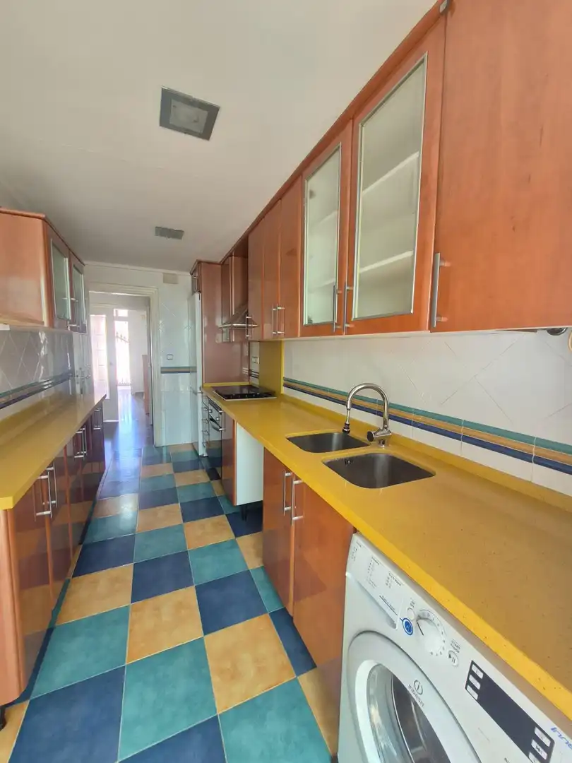 Cocina de Casa adosada de alquiler en Manises con Aire acondicionado, Terraza y Amueblado