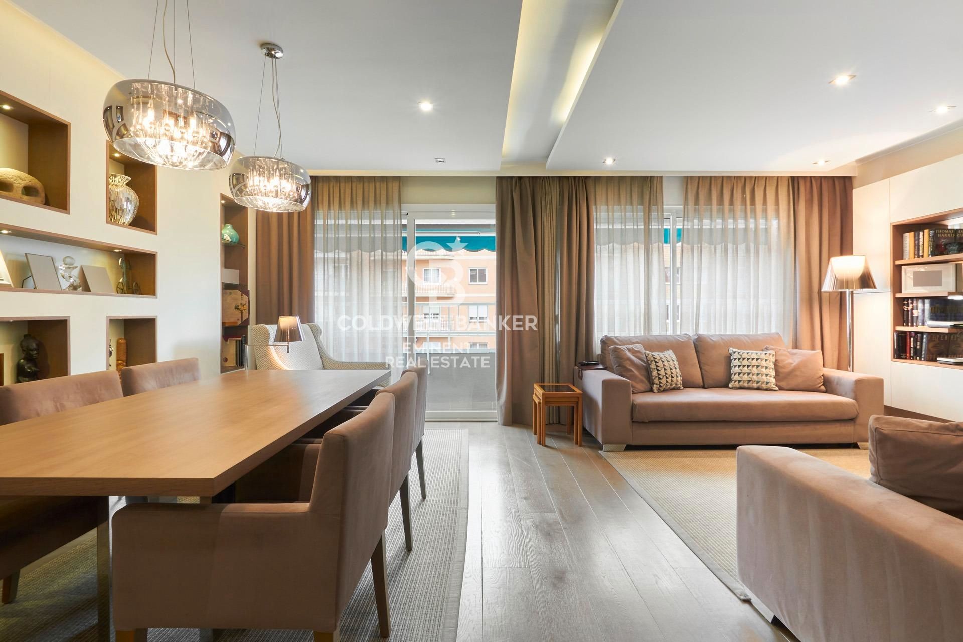 Living room of Flat for sale in  Barcelona Capital  with Air Conditioner, Storage room and Furnished