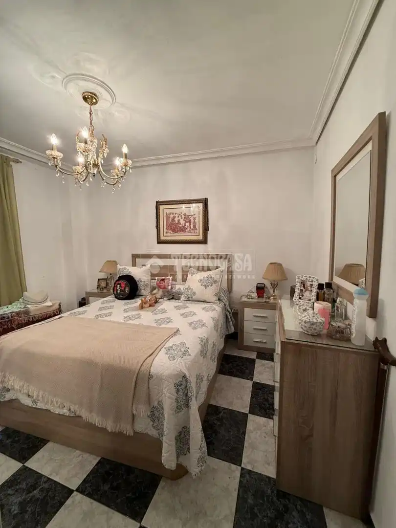 Habitación de Piso en venta en Camas con Aire acondicionado