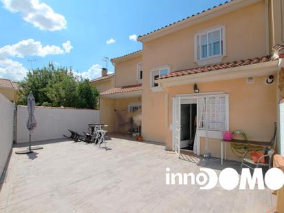 Exterior view of Single-family semi-detached for sale in Numancia de la Sagra  with Terrace