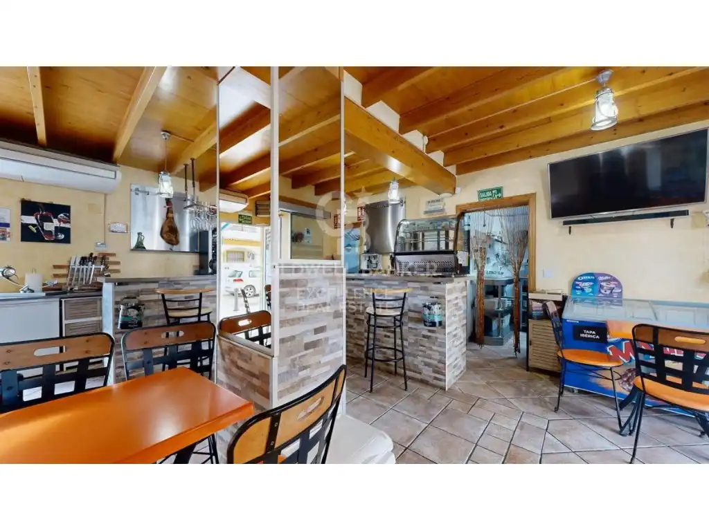 Local en venta en Oliva