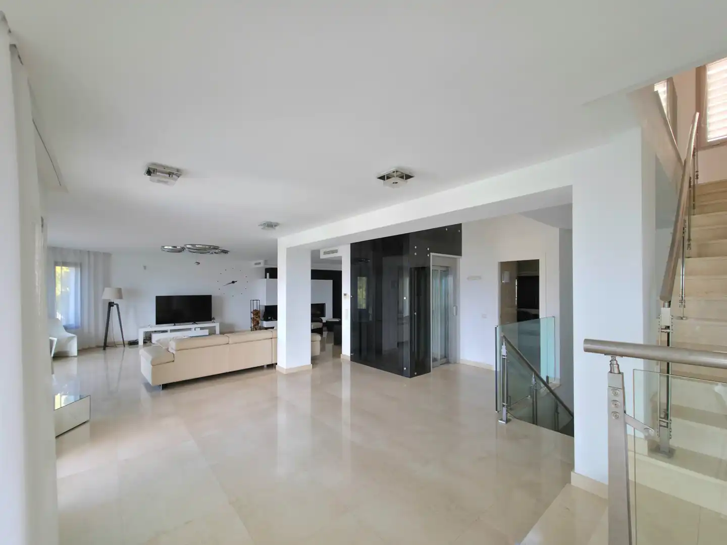 Chalet con terraza en venta en Calle Alemania 733, imagen 15