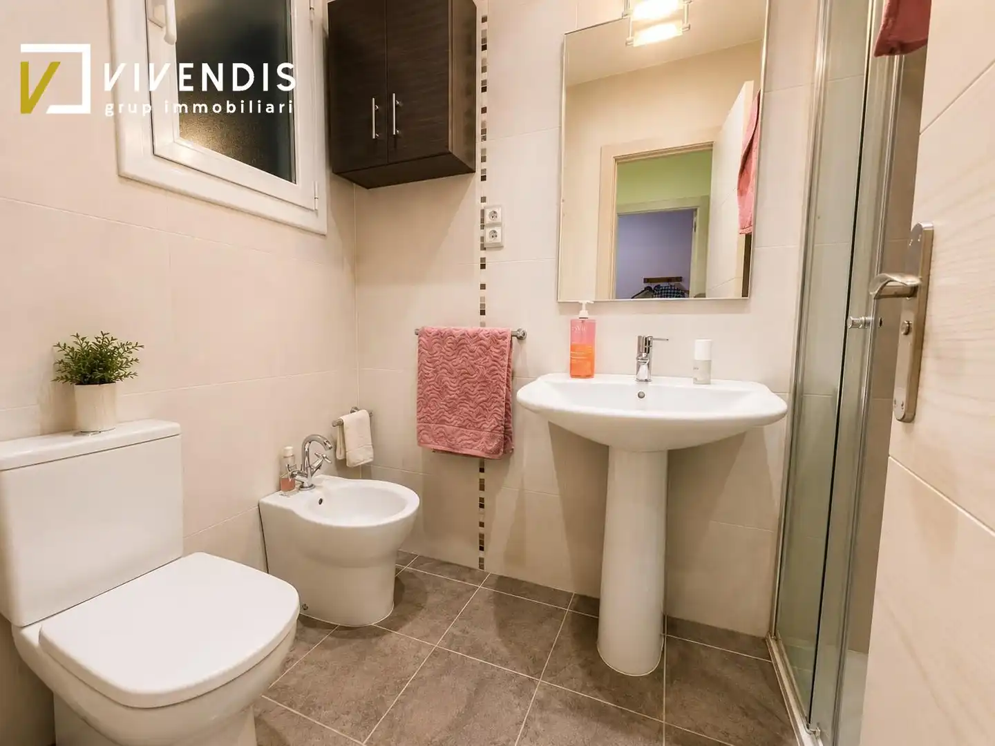 Baño de Piso en venta en Lleida con Aire acondicionado y Calefacción