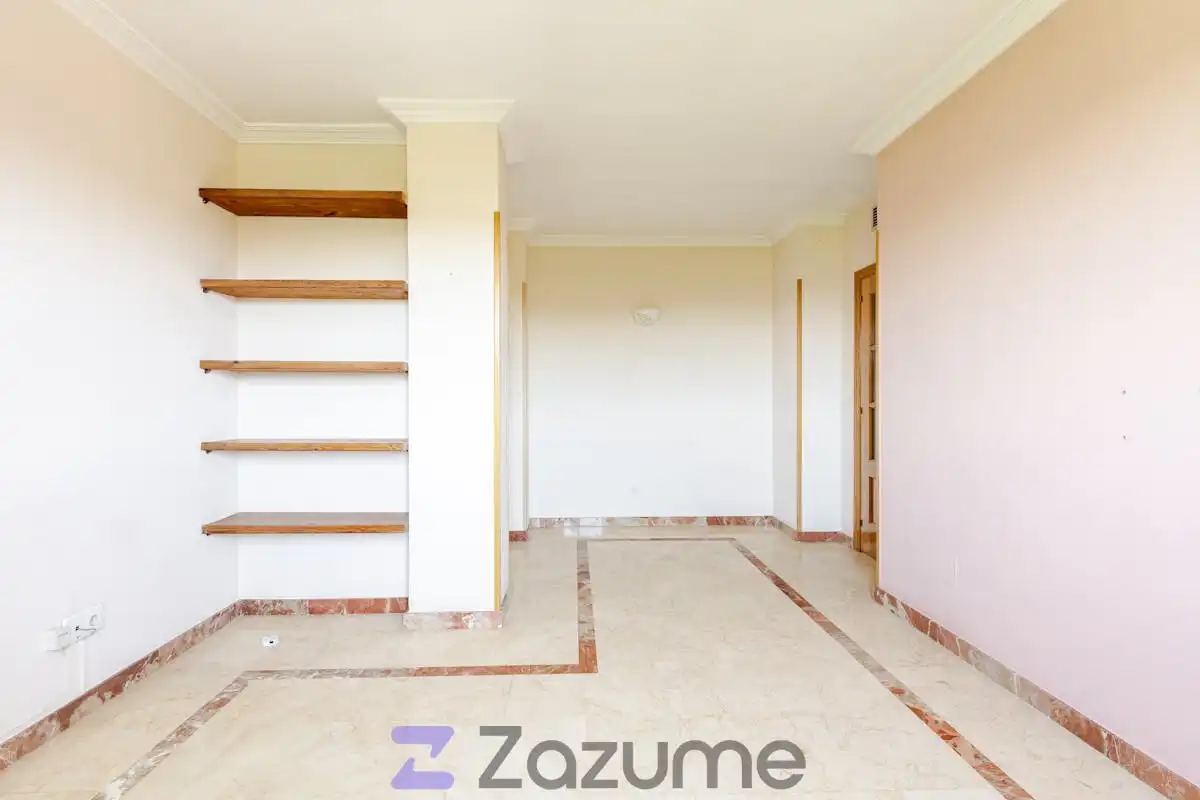 Sala de estar de Piso de alquiler en Madrid con Aire acondicionado, Calefacción y Piscina