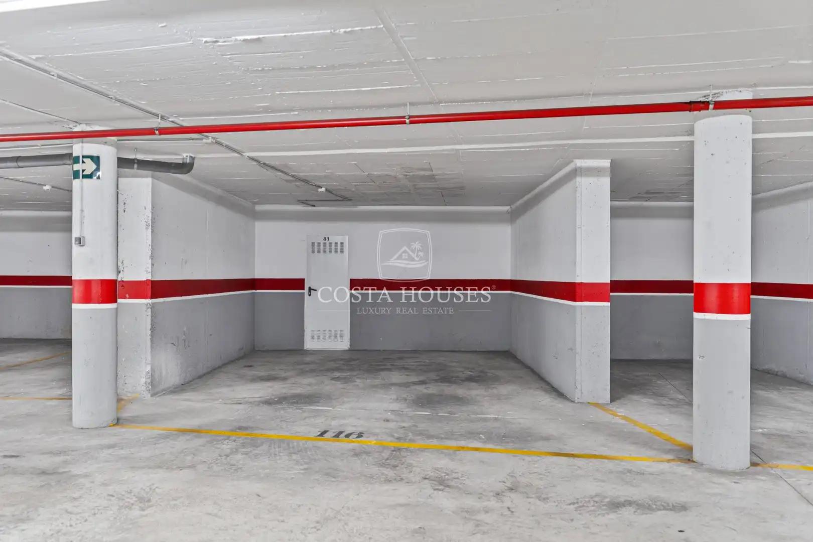 Parking of Attic for sale in Benidorm  with Air Conditioner, Private garden and Terrace