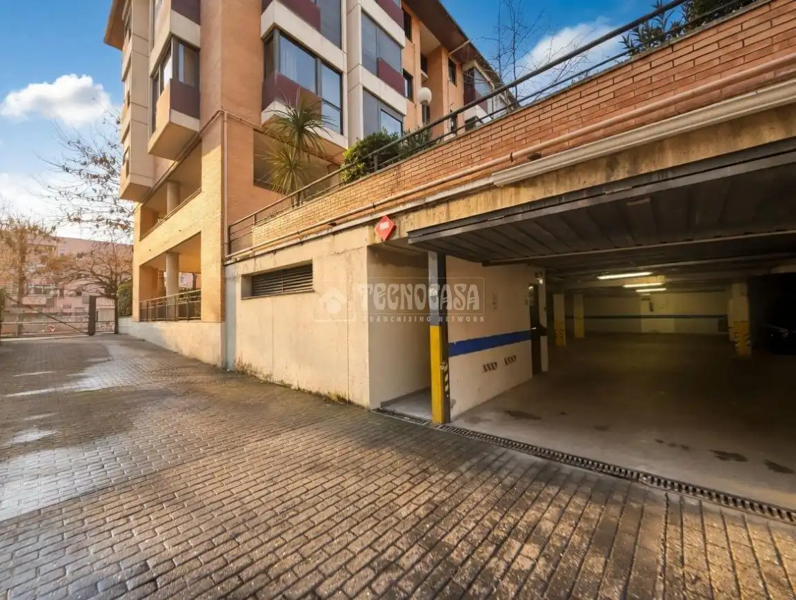 Parking de Piso en venta en Madrid con Aire acondicionado, Calefacción y Parquet
