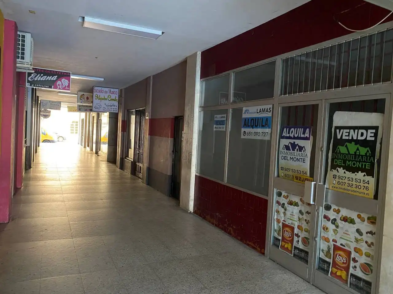 Gewerbefläche zum Verkauf in Navalmoral de la Mata