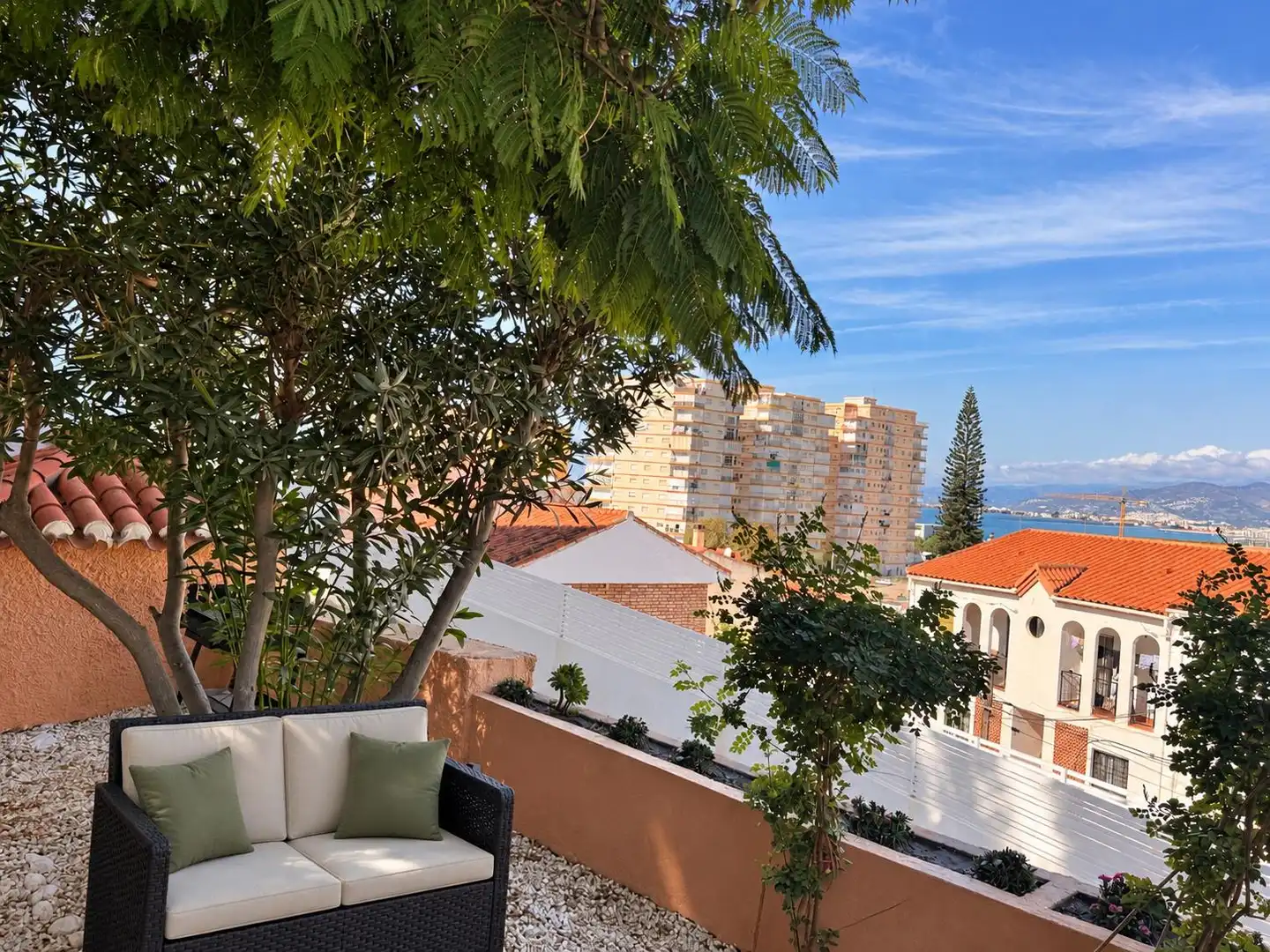 Casa aparellada amb terrassa en venda a Calle Mirador de la Bahía 31, imagen 19