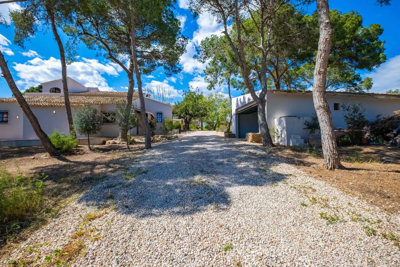 Exterior view of Houses for sale in L'Alfàs del Pi  with Air Conditioner, Heating and Private garden