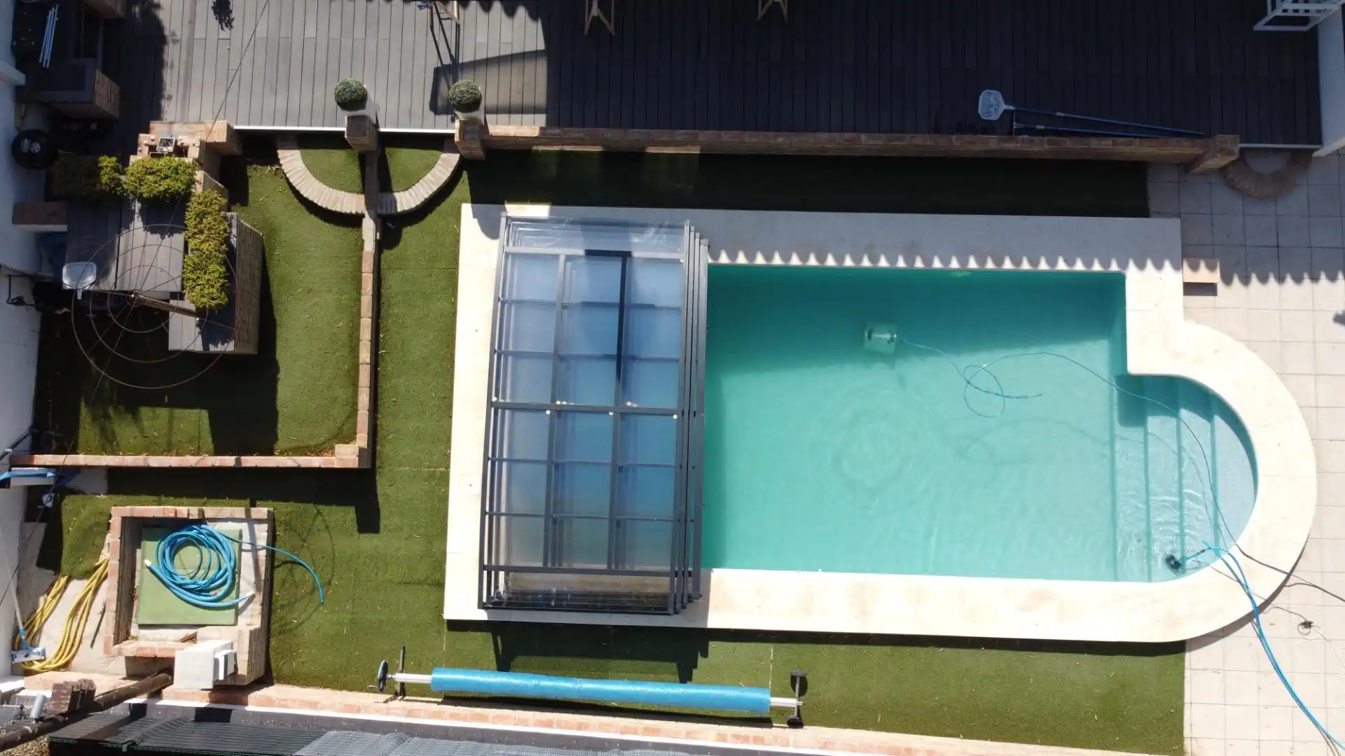Swimming pool of Houses for sale in Chiclana de la Frontera  with Air Conditioner, Swimming Pool and Furnished