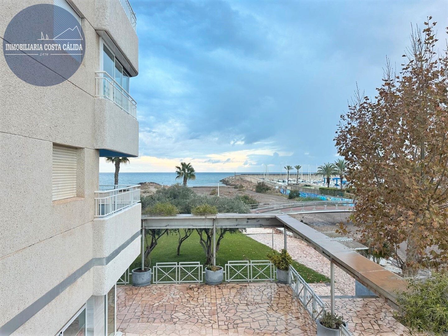 Vista exterior de Apartament en venda en Águilas amb Aire condicionat, Calefacció i Terrassa